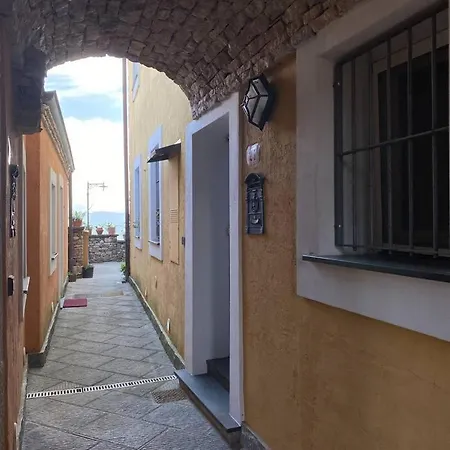 Casa vacanze Break The Ice Corvara (Liguria)